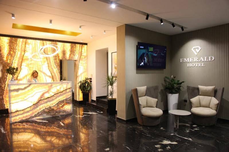 Emerald Boutique Hotel Tirana Exterior photo